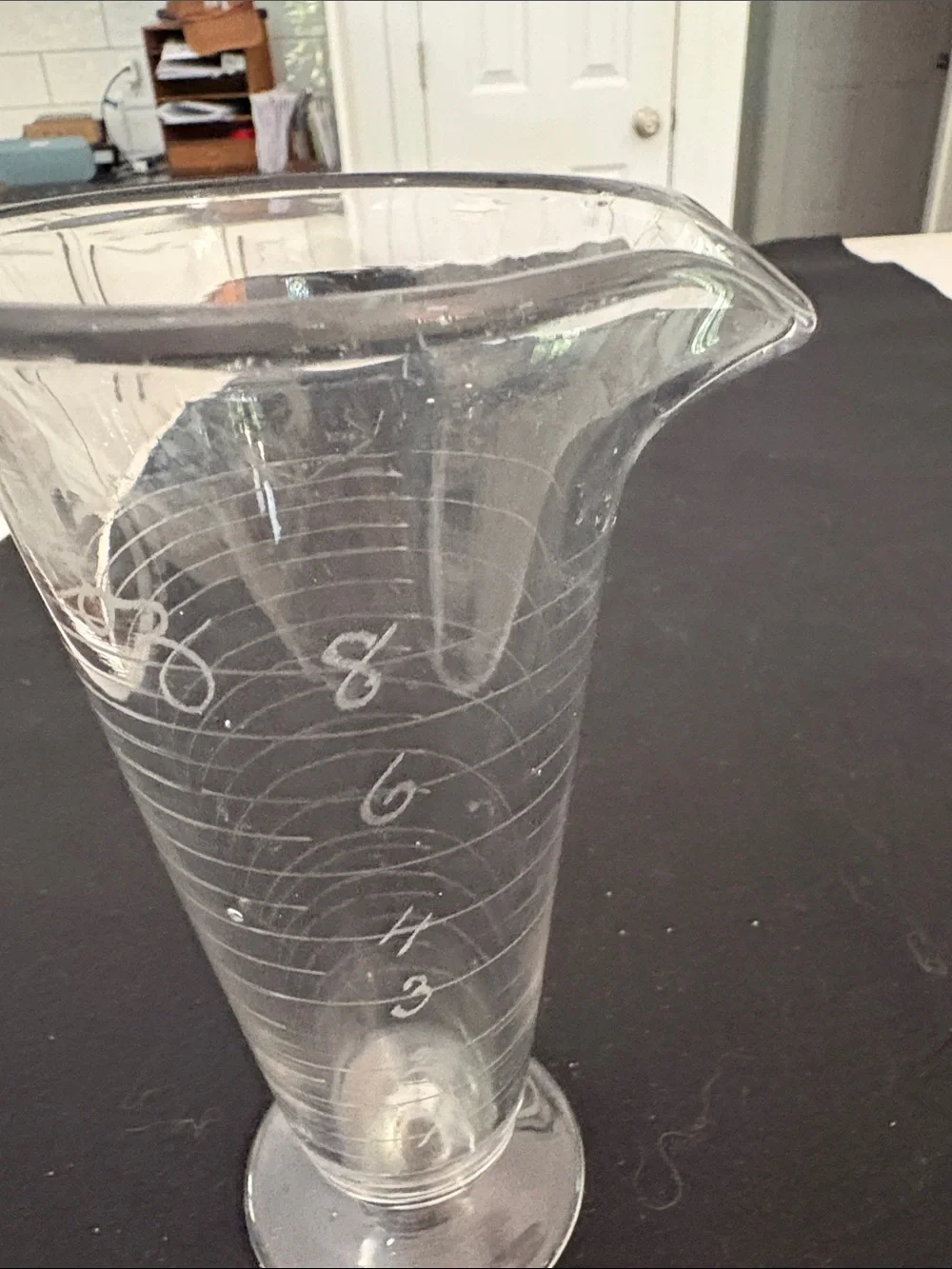 Antique Glass Apothecary Beaker 8 oz – Vintage Barware Decor